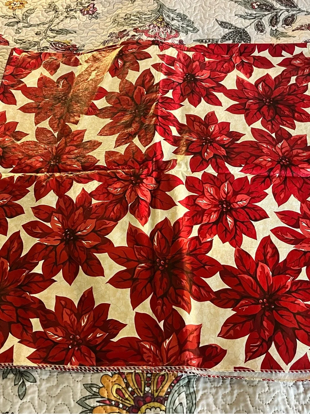Vintage 90’s Christmas Poinsettia Flower Tablecloth Linen Cover Kitchen 51x51